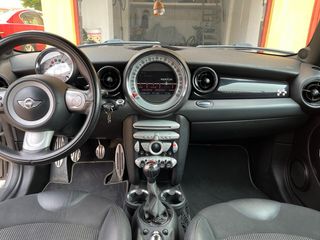 MINI jhon cooper works 2009  