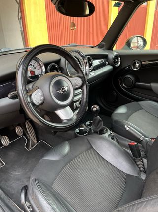 MINI jhon cooper works 2009  