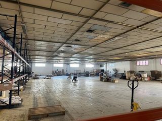 Nave industrial en alquiler en Polígonos - Recinto Ferial Cortijo de Torres en Málaga