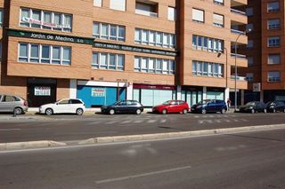 Local comercial en alquiler en Nueva Andalucía en Almería