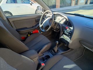Hyundai Elantra 2003