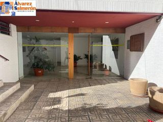 Local comercial en alquiler en Cervantes en Granada