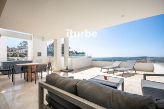 Piso en alquiler en Los Naranjos - Las Brisas en Marbella