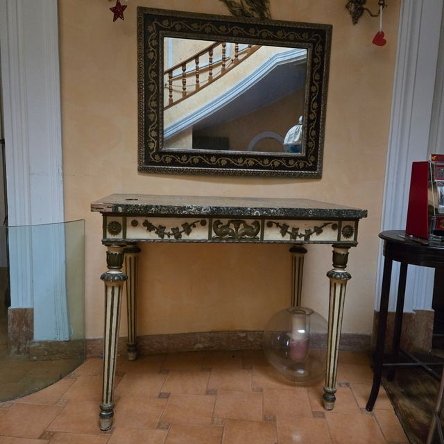 Consolle Luigi XIV Beige e Oro