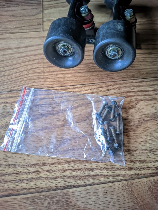 Ejes skate TKP 160 mm y ruedas 58 mm