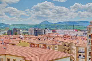 Piso en venta en Azpilagaña en Pamplona