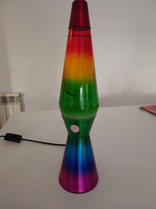 Lámpara de lava arcoíris