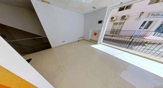 Local comercial en venta en San Luis de Sabinillas en Manilva