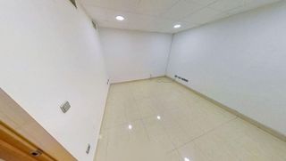 Local comercial en venta en San Luis de Sabinillas en Manilva