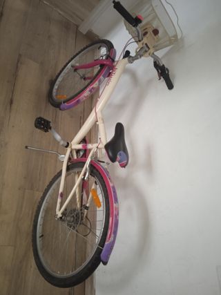 Bicicleta Btwin 24 buen estado
