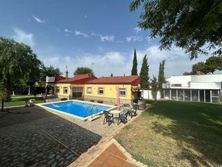 Chalet en venta en Oromana en Alcalá de Guadaira