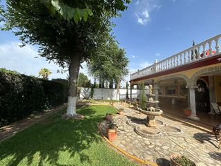 Chalet en venta en Oromana en Alcalá de Guadaira