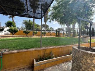 Chalet en venta en Oromana en Alcalá de Guadaira