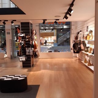 Local comercial en alquiler en Concheiros - Fontiñas en Santiago de Compostela