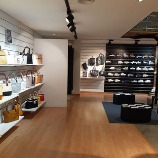 Local comercial en alquiler en Concheiros - Fontiñas en Santiago de Compostela