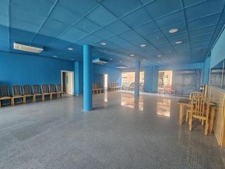 Local comercial en alquiler en San Isidro - Los Almendros en Alcalá de Henares