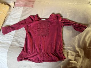 Blusa granate de manga francesa