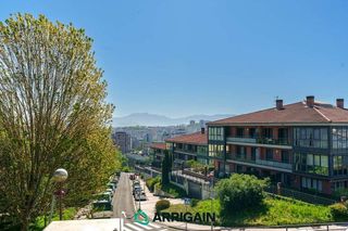 Piso en venta en Miracruz - Bidebieta en San Sebastián-Donostia