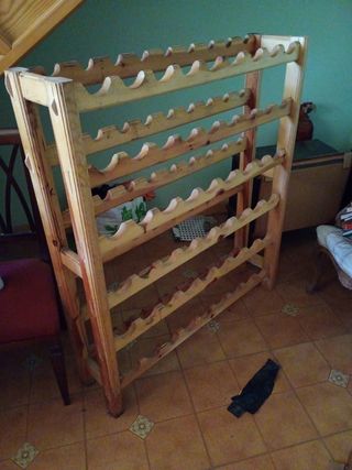 Botellero de madera para 56 botellas