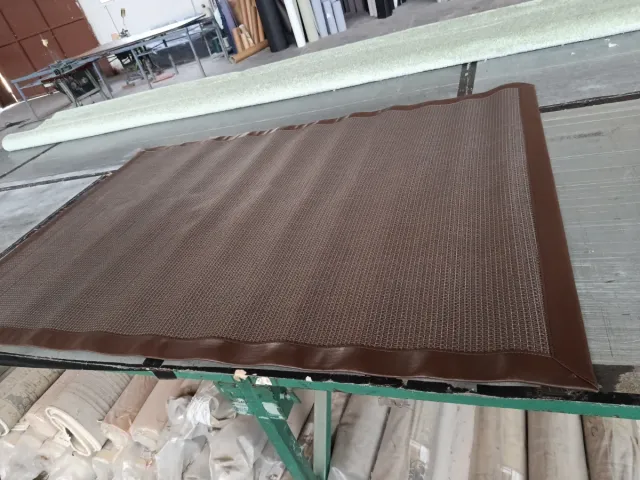 Alfombra Vinilo Moderna Marrón