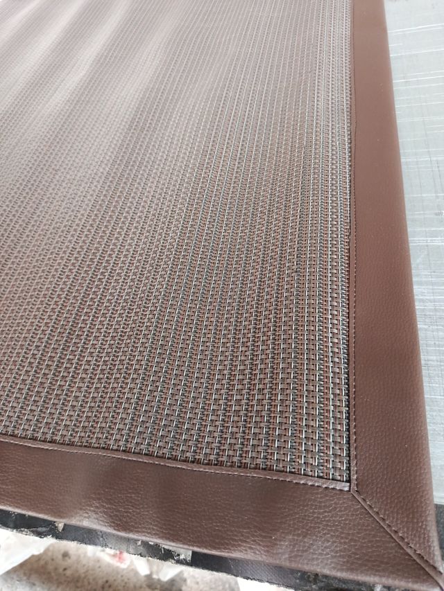 Alfombra Vinilo Moderna Marrón