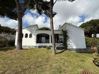 Chalet en venta en Torre Valentina-Mas Vilar de La Mutxada-Treumal en Calonge