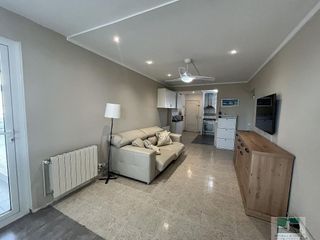 Piso en alquiler en Gran Via del Mar-Zona Universitaria en Castelldefels