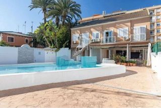 Casa adosada en venta en La Malva-rosa en Valencia