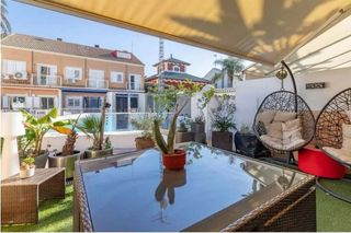 Casa adosada en venta en La Malva-rosa en Valencia