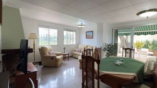 Casa adosada en venta en Zona Urbanizaciones en Alzira