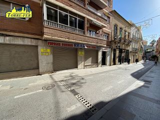 Local comercial en alquiler en Centro en Almería