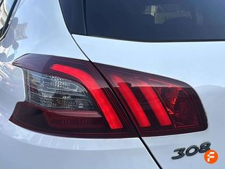 Peugeot 308 5p Tech Edition BlueHDi 130 S&S EAT8