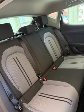 SEAT Leon 2021