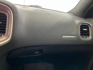 DODGE CHARGER  2019