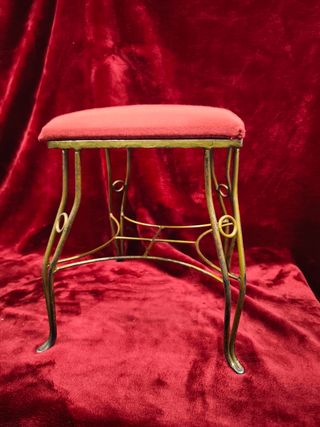 Banqueta tocador vintage dorada y roja