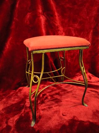 Banqueta tocador vintage dorada y roja