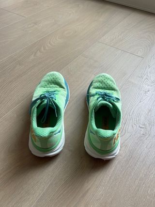 Zapatillas Hoka Clifton 9 Talla 42 Verde/Azul