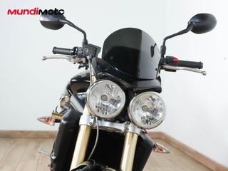 TRIUMPH STREET TRIPLE 675 