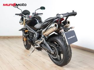 TRIUMPH STREET TRIPLE 675 