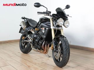 TRIUMPH STREET TRIPLE 675 