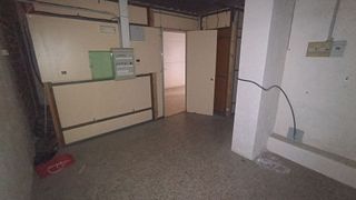 Local comercial en alquiler en Joc de la Bola - Camps d'Esports - Ciutat Jardí - Montcada en Lleida