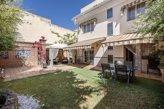 Chalet en venta en Pajaritos - Plaza de Toros en Granada