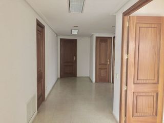 Oficina en alquiler en Centro - El Pilar en Ciudad Real