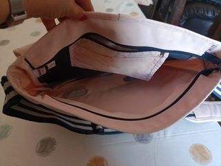 Mochila bandolera Reebok rosa