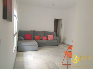Piso en alquiler en San Bernardo en Sevilla