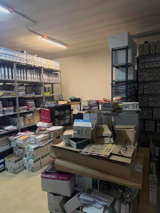 Local comercial en venta en La Chantría - La Lastra en León