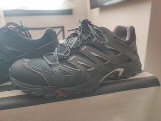 Zapatillas Salomon Gore-Tex
Número: 44 y 2/3