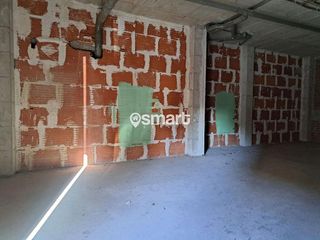 Local comercial en venta en Parque del Oeste - Olivares en Oviedo