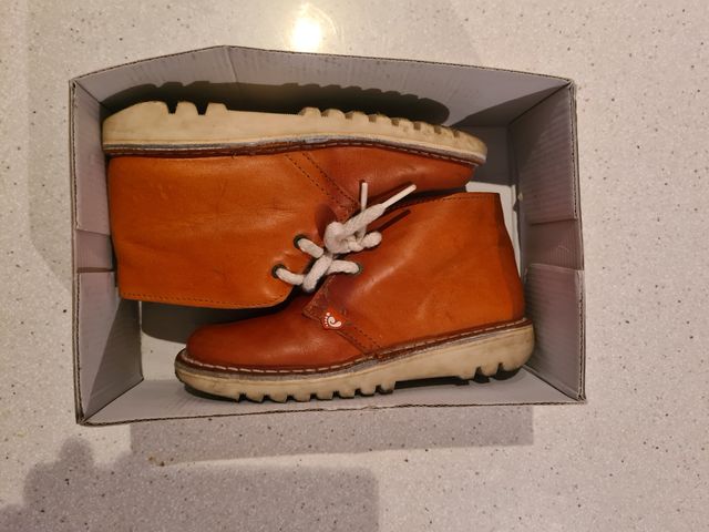 Botas de cuero marrones