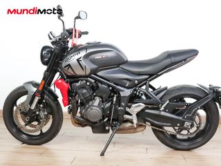 TRIUMPH TRIDENT 660 